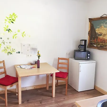 Book-A-Room Salzburg Apartment 5-6-7-8